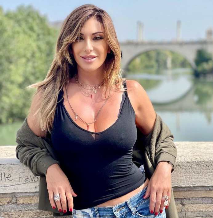 sabrina salerno forme