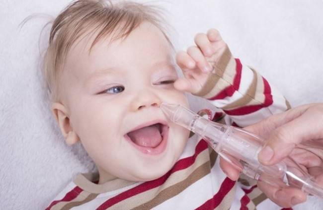 Tosse nel neonato: il rimedio migliore per curarla velocemente