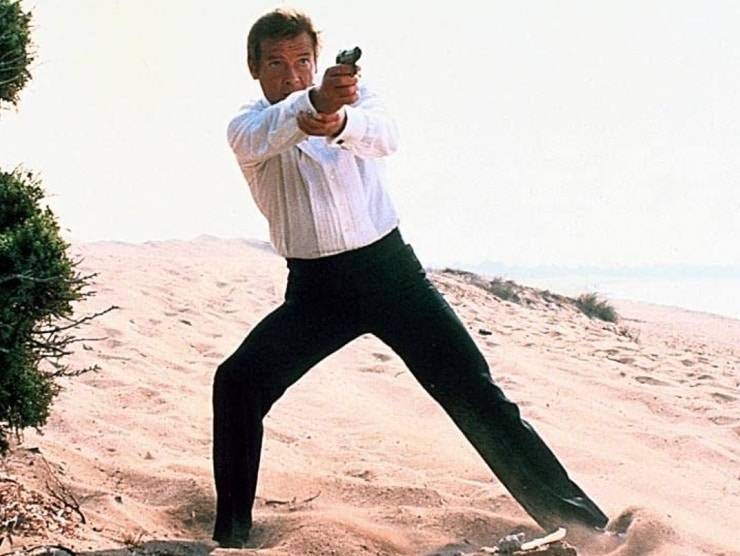 Roger Moore, 007 solo per i tuoi occhi