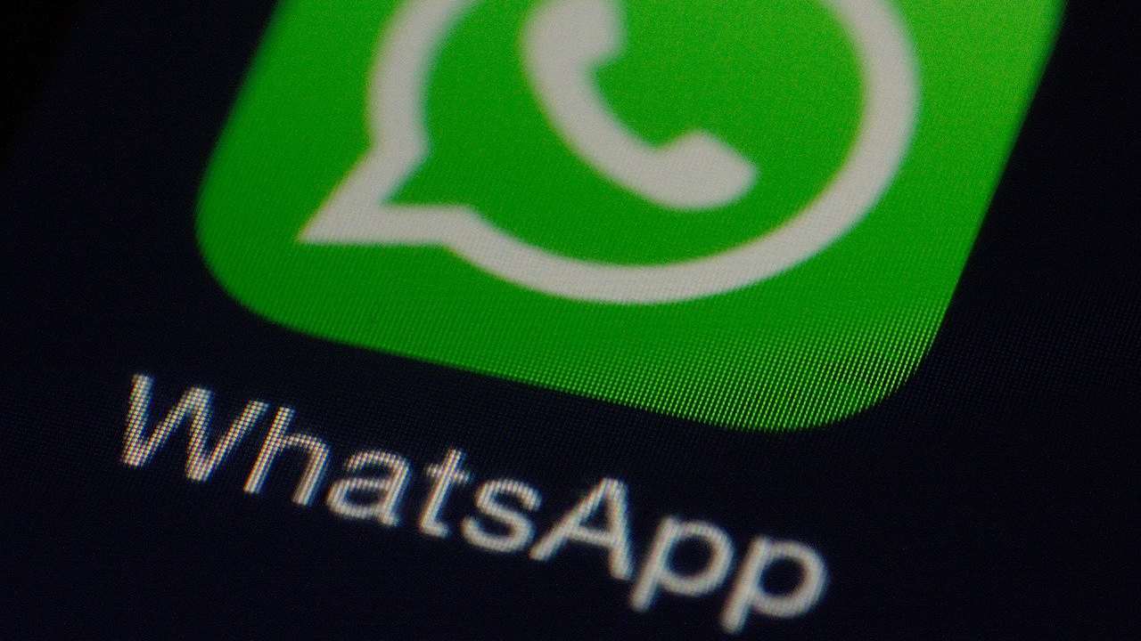 whatsapp chat