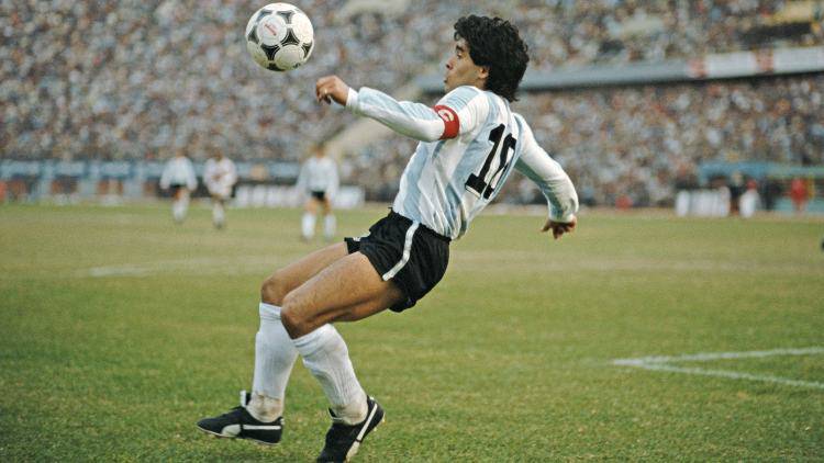 maradona lutto