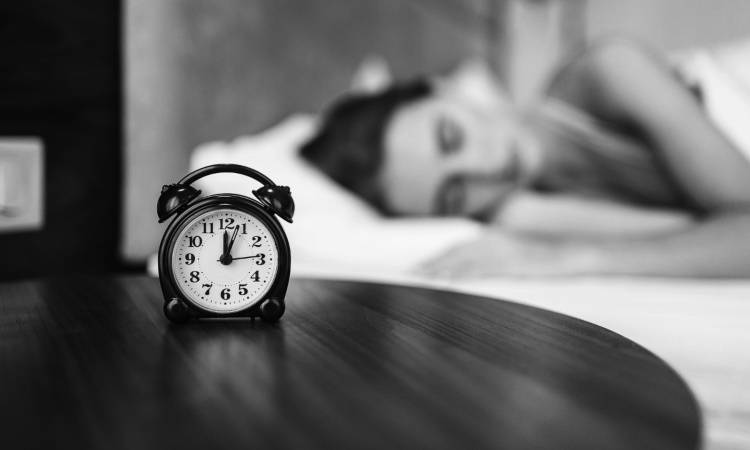 Sonno: si interrompe sempre? Ecco alcuni pratici e veloci consigli per dormire