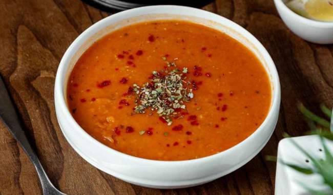 Cucina: Zuppa depurativa con lenticchie rosse, zenzero e curcuma