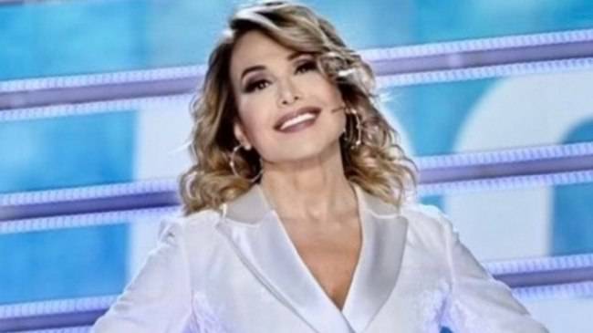 Barbara D'Urso shock: si parla di un'accordo incredibile con Mediaset, i dettagli