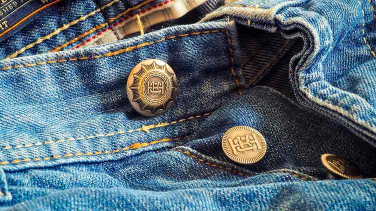 Jeans a zampa, ecco come fare (Pixabay)