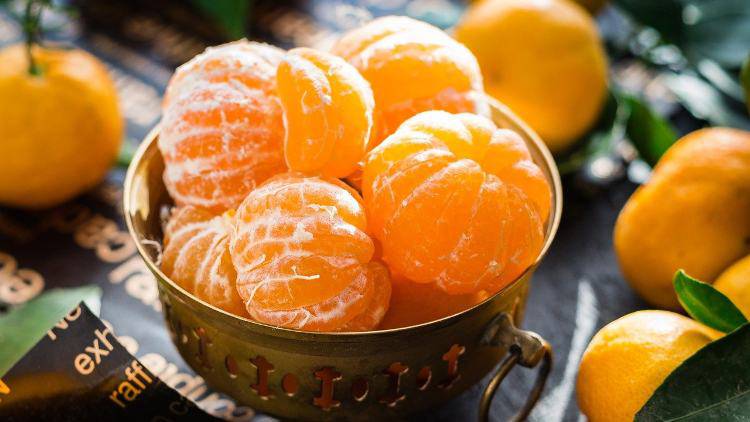 arance mandarini parte bianca