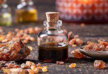 Olio essenziale di mirra: contiene sostanze cicatrizzanti (Migliori Oli Essenziali)
