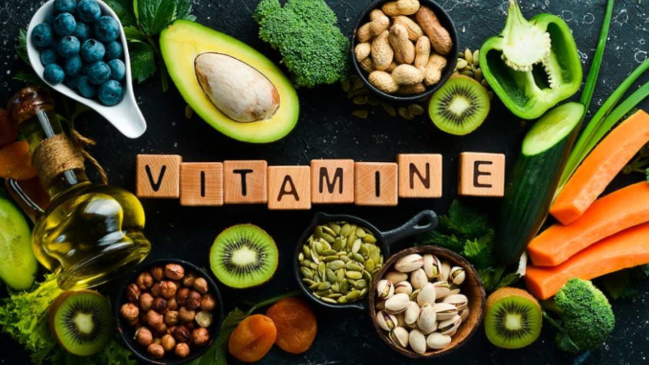 Vitamine: ecco quali sono fondamentali per i capelli