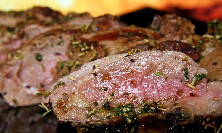 Carne rossa: ecco cosa succede al tuo corpo se non la mangi