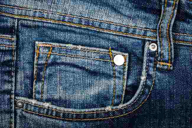 Jeans: Taschino sapete a cosa serve veramente? Da non credere