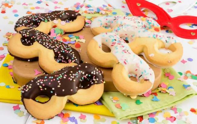 Carnevale: Biscotti nella friggitrice ad aria, buonissimi e veloci