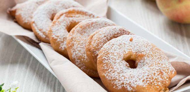 Carnevale: frittelle di mele veloci e da leccarsi i baffi!