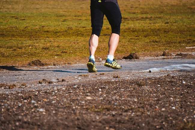 Camminare: ecco come bruciare più calorie mentre lo fai