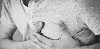 Stanchezza e dolore al petto: sono sintomi di questa malattia