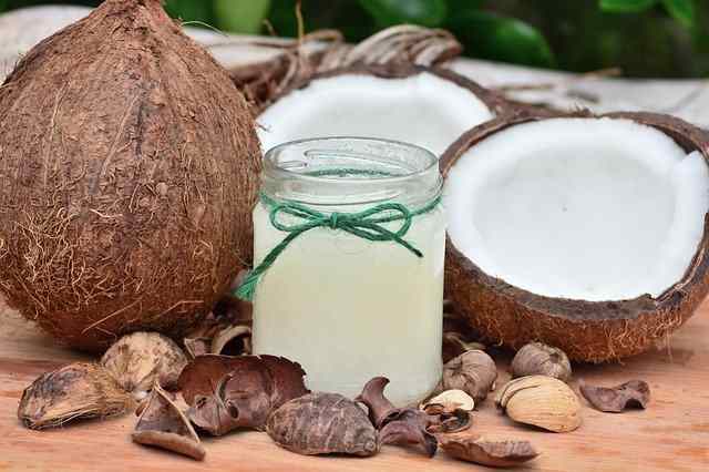 Kefir: ecco come farlo dalle bevande al cocco o alla mandorla