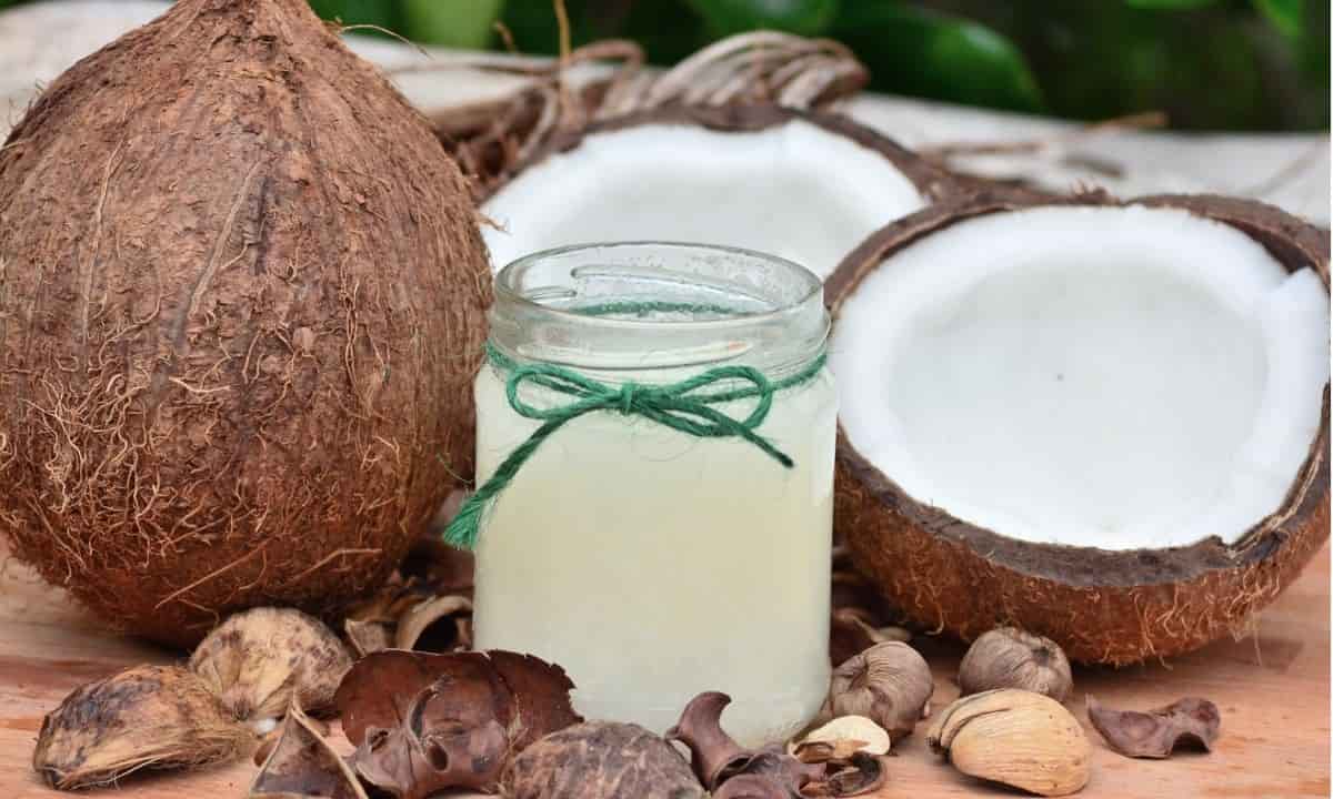 olio di cocco pelle giovane