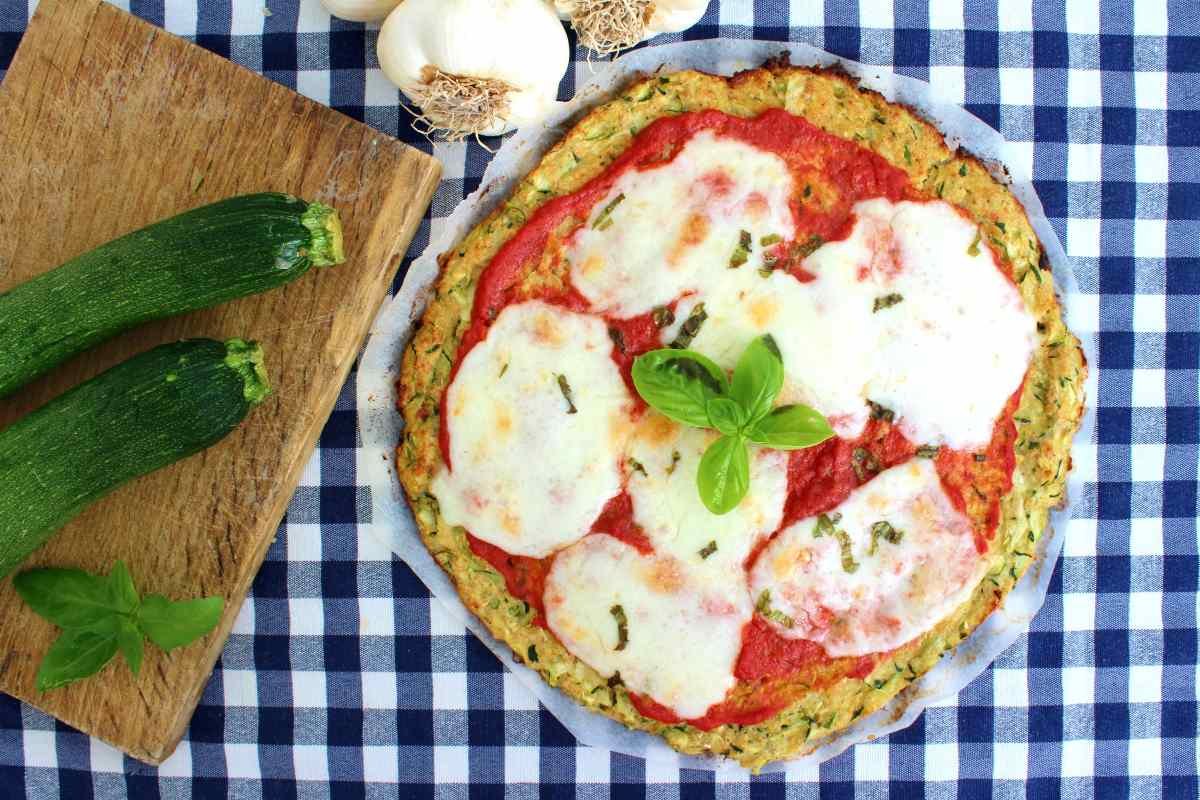 Pizza di zucchine: una ricetta light e buonissima