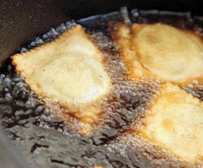 Ravioli fritti: l'aperitivo che non ti aspetti super veloce!