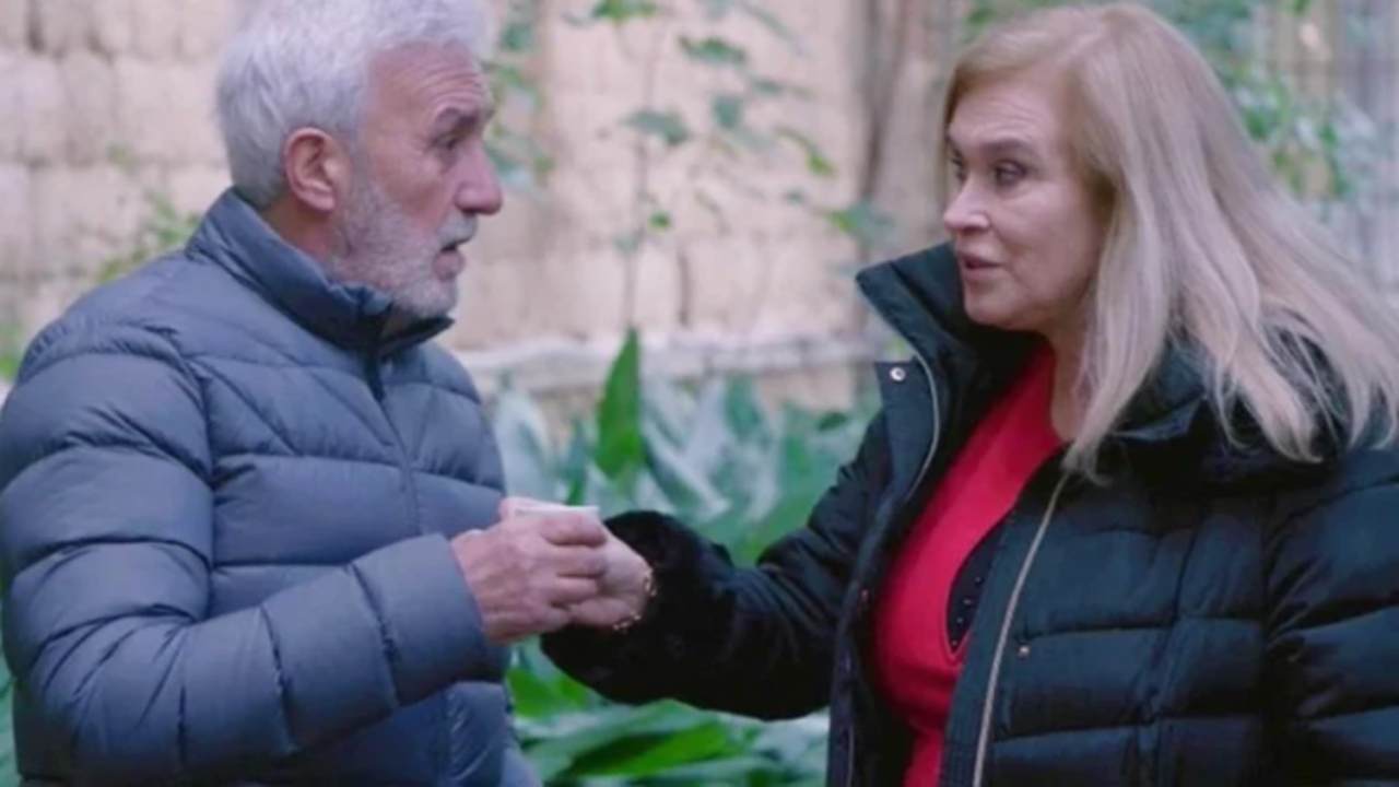 Un posto al sole Raffaele e Mariella sono alla frutta