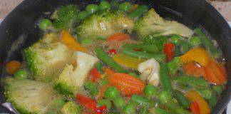 Acqua di cottura della verdura, non gettarla (Pixabay)