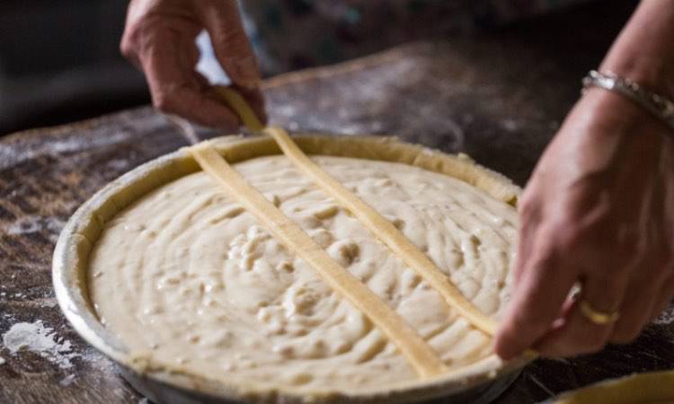 Cucina, come preparare delle strisce perfette per decorare crostate