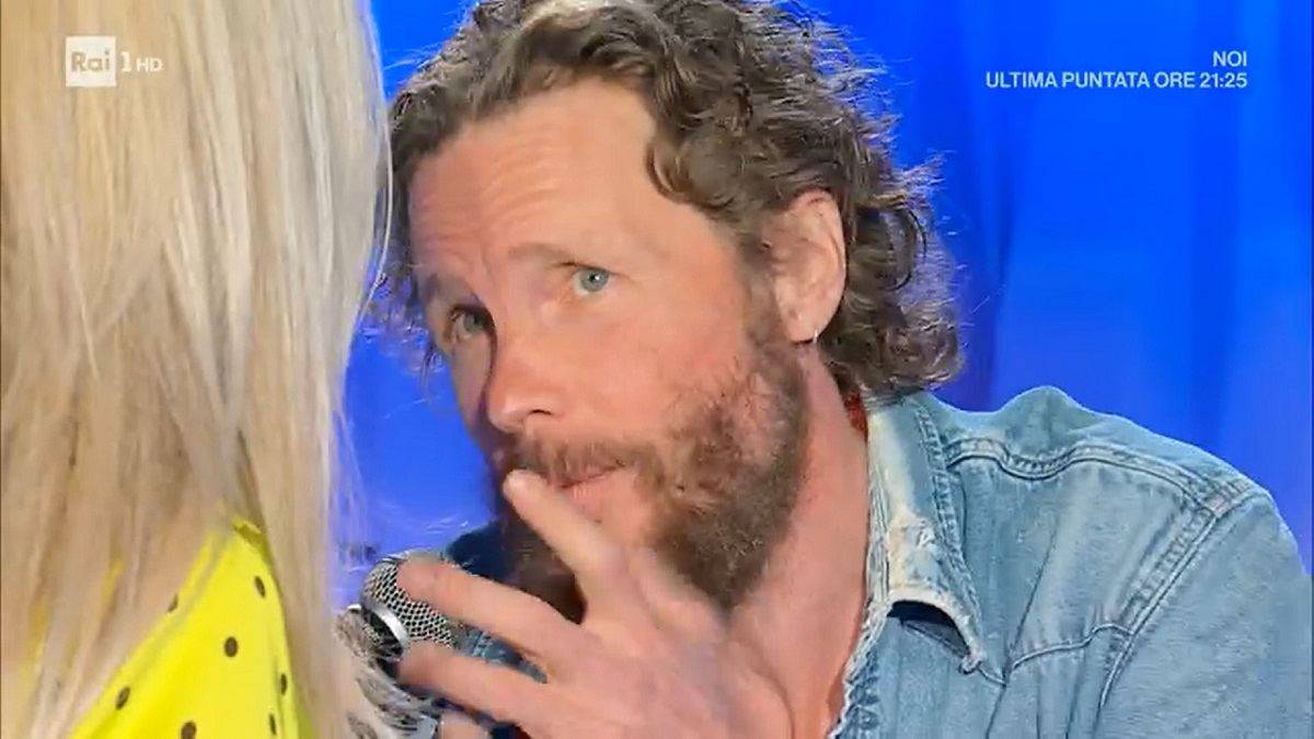 Jovanotti parla per la prima volta del dramma vissuto dalla sua famiglia