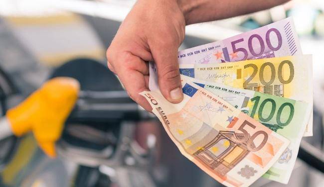 Ecobonus auto: come richiederlo e a chi spetta