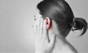 ronzii dolore orecchio 