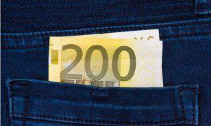 Bonus da 200 euro: ecco chi lo deve richiedere e chi noMartina Castellani
