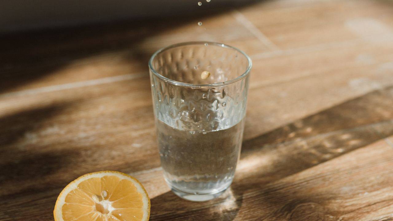 Acqua rifrescante: la ricetta (Pexels)