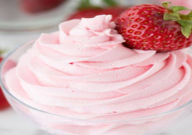 Mousse alle fragole: veloce e buonissima ma soprattuto light