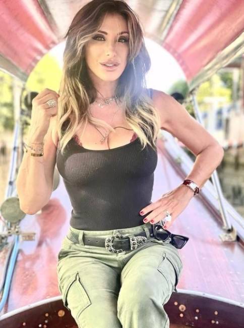 sabrina salerno regina sensualità