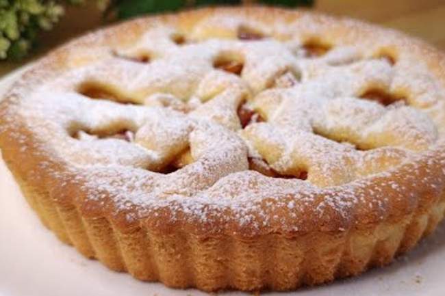 Torta alle pesche: una bontà di stagione