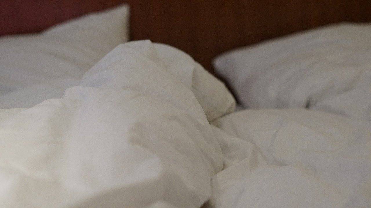 Insonnia? Questi alimenti ti possono salvare la nottata