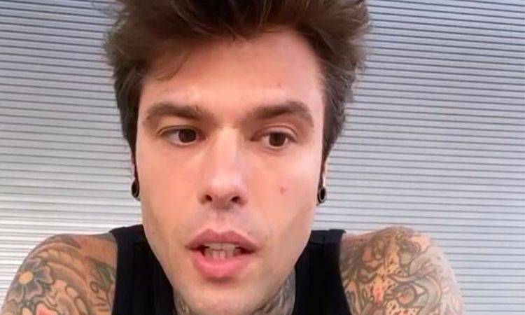 Fedez cambia alimentazione dopo tumore