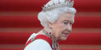 Elisabetta II: ecco a chi andranno i suoi gioielli