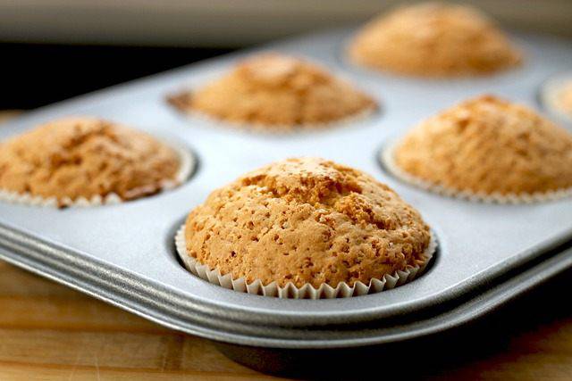 Muffin con ripieno di crema: buonissimi e super facili