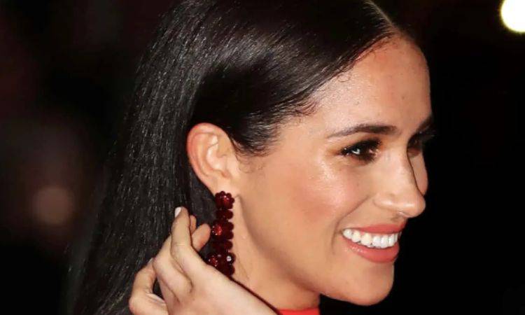 Meghan Markle orecchini sangue 