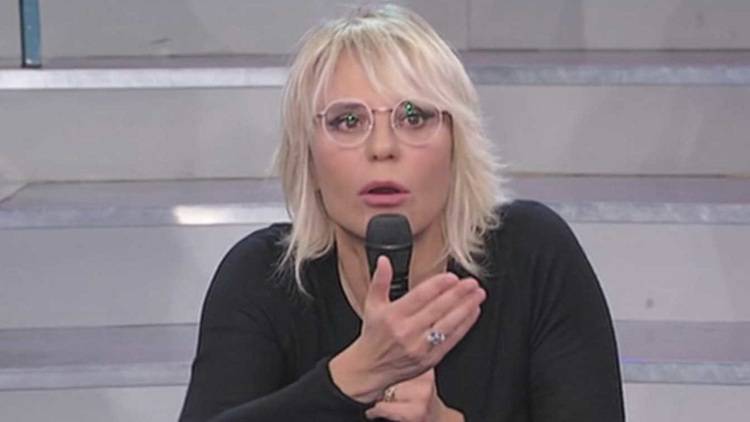 Maria de Filippi scatena il caos - Uomini e Donne (Velvet Gossip)