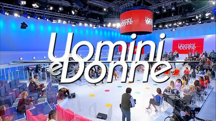 Uomini e Donne, caos in studio (Wikipedia)