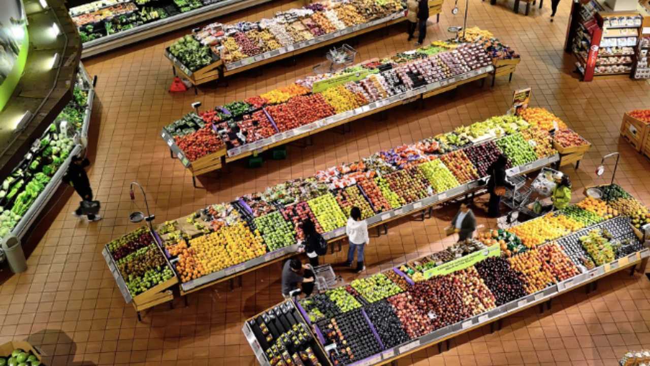 Frutta e verdura sai perchè si trovano all'entrata del supermercato_ Non ci crederai mai 02-12-2022