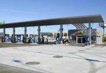 Benzina_ ecco dove costa meno. Automobilisti in fila 2023-01-18