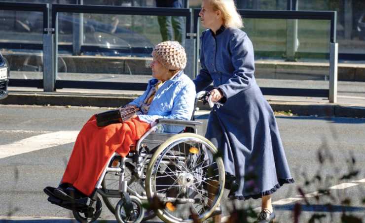 caregiver, le invalide con una percentuale al di sopra del 74% o le licenziate 2023-01-25