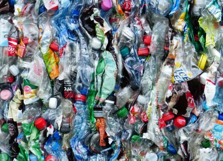 “incrementare il riciclaggio delle plastiche miste 2023-01-04
