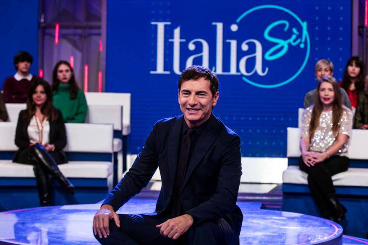 Marco Liorni al timone del programma Italia Sì!