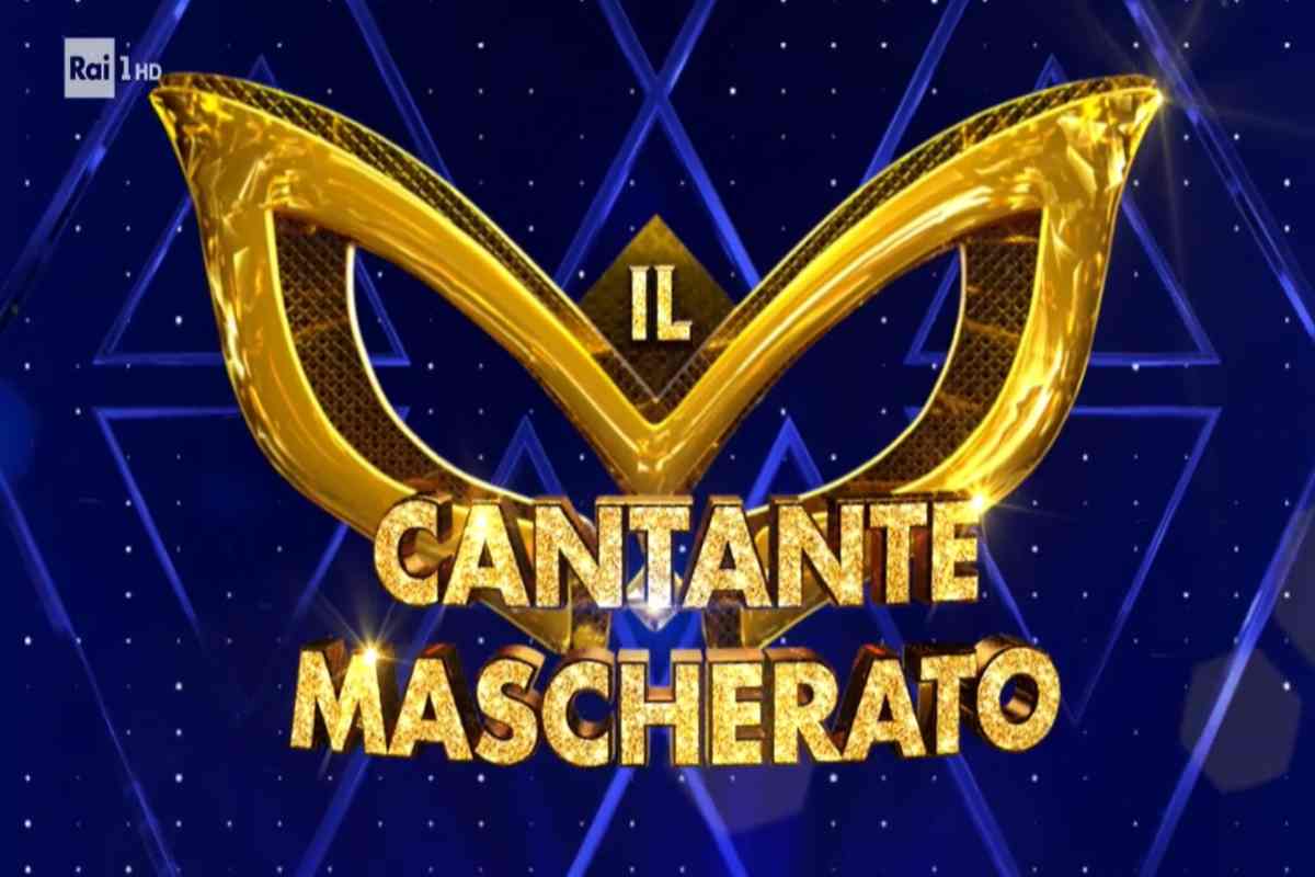 Cantante Mascherato wow| La prima maschera è lui!