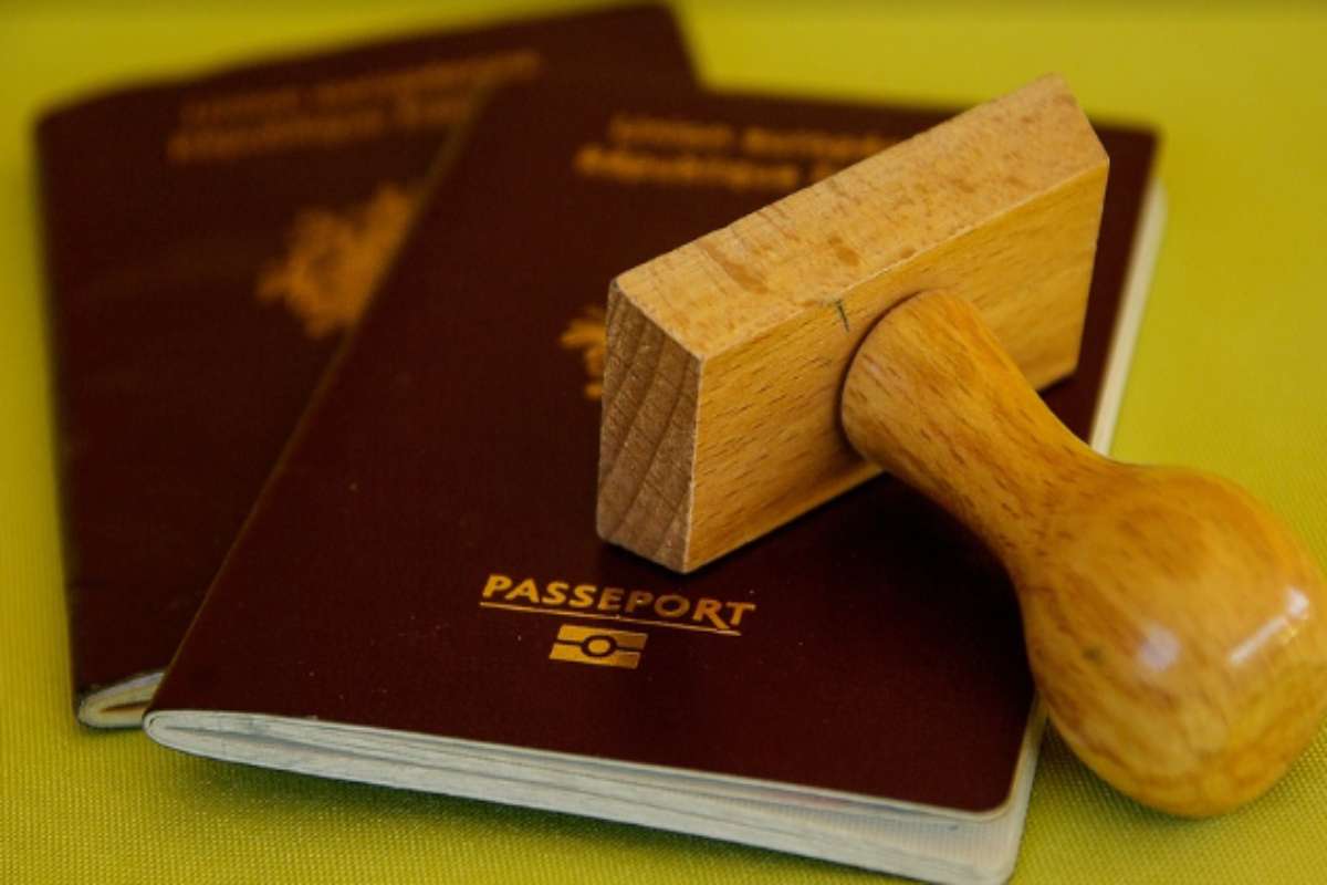 Passaporti problemi