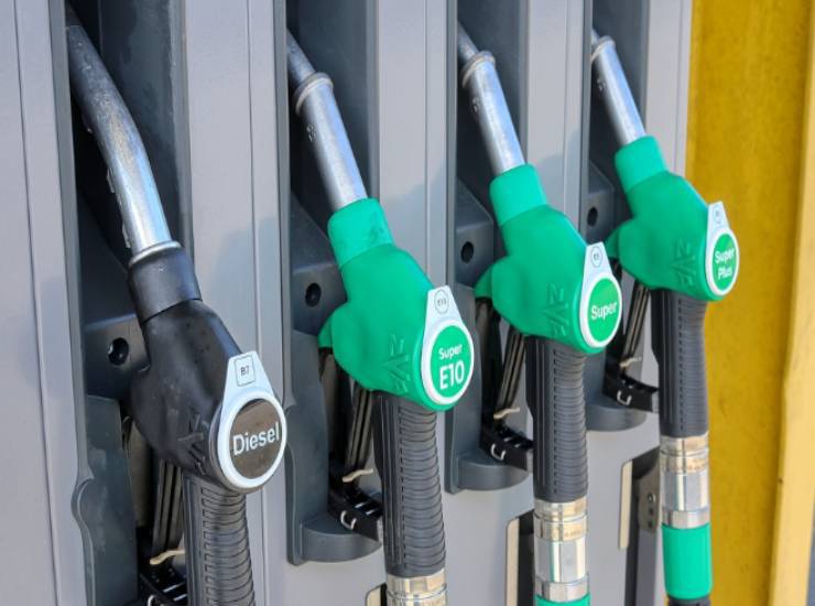 Addio alle auto a benzina e diesel