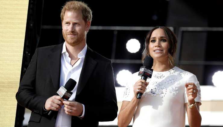 Harry e Meghan cambiano cognome