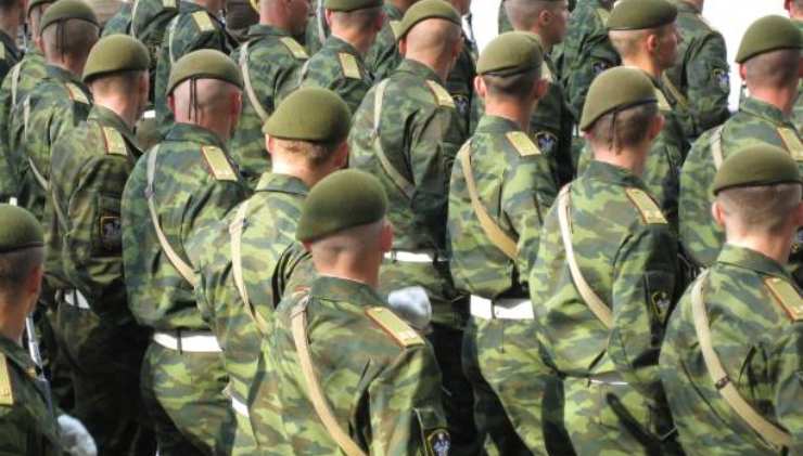 La Russia alza la leva militare a 30 anni